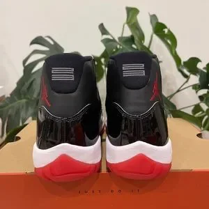 Jordan | Shoes | Ds Air Jordan Retro 1 Playoff Bred Size 15  display picture 2
